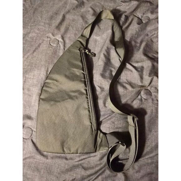 Crossbody Hiking Bag Gray Black Mens Womens Great Pockets Zippers‎ - Picture 2 of 2